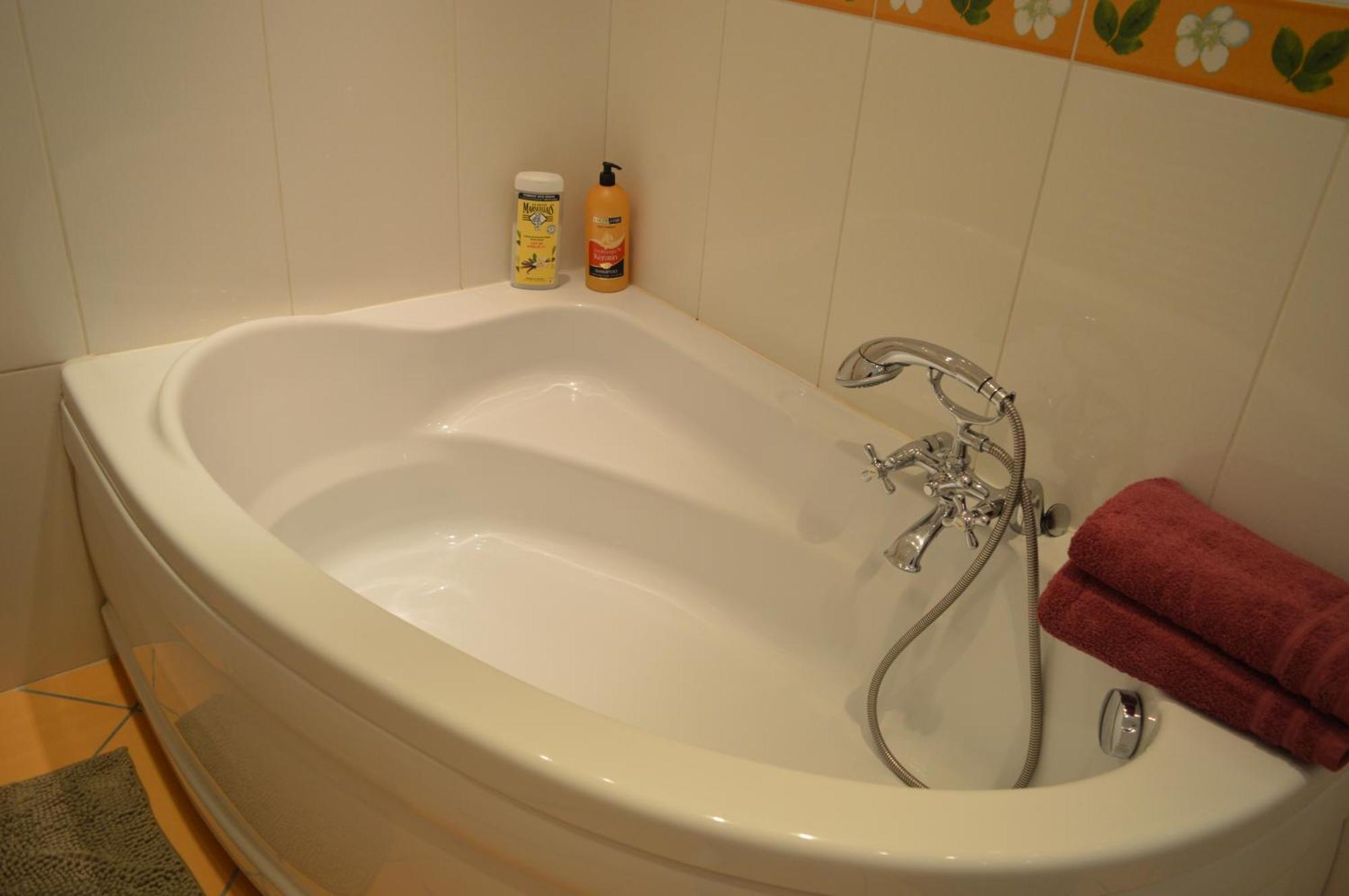 Apartment 10 Mn From Champs-elysees Paris *