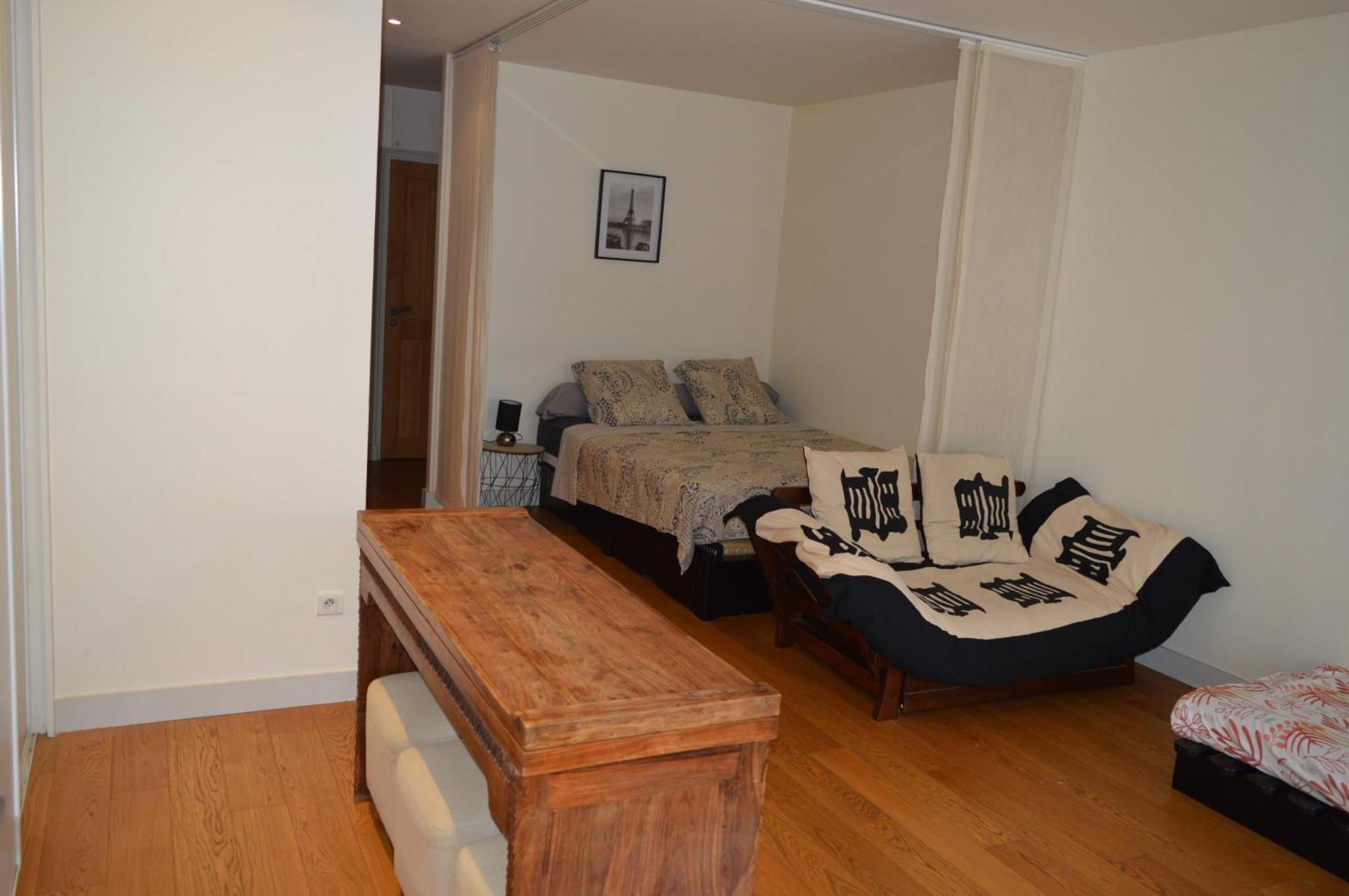 Apartment 10 Mn From Champs-elysees Paris *